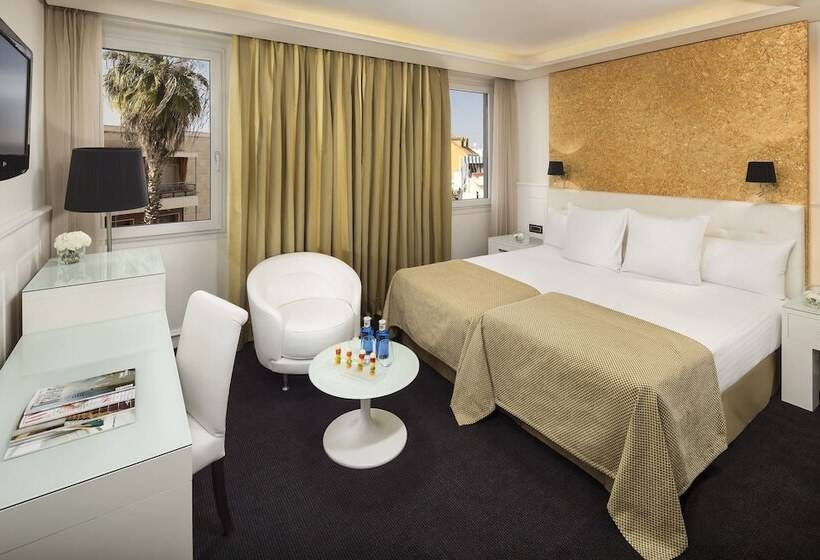 سوئیت 2 خوابه, Colón Gran Meliá   The Leading Hotels Of The World