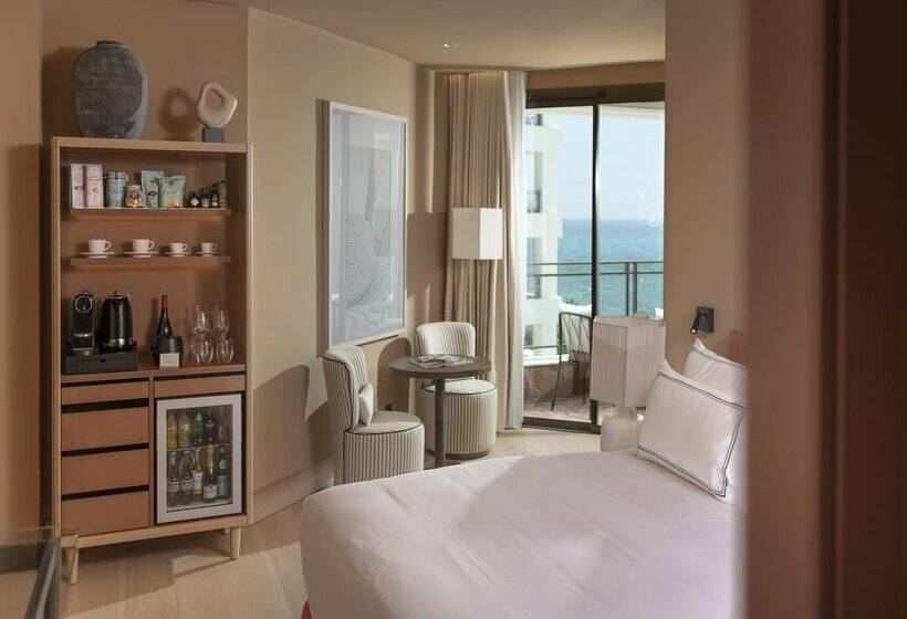 Standardzimmer mit seitlichem Meerblick, El Fuerte Marbella