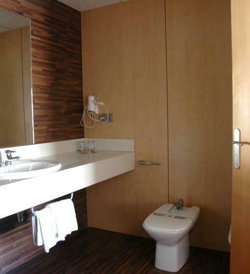 Standard Triple Room, Evenia President