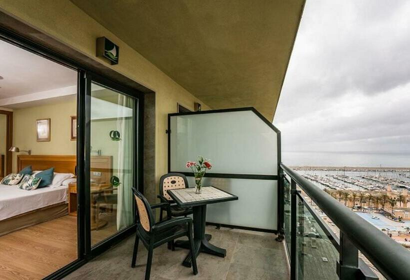 اتاق سوپریور با چشم‌انداز جانبی دریا, Leonardo Hotel Fuengirola Costa Del Sol