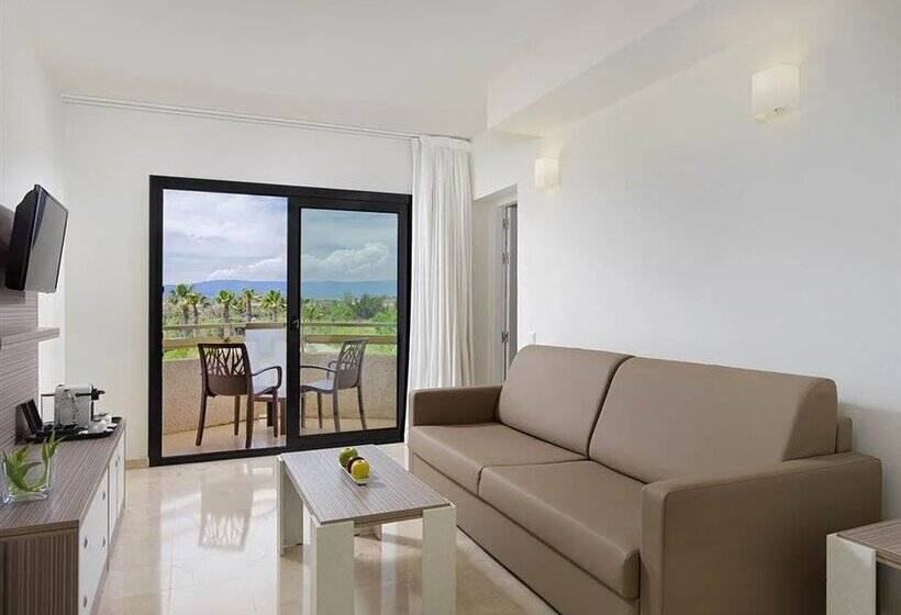 سوییت جونیور, H10 Cambrils Playa