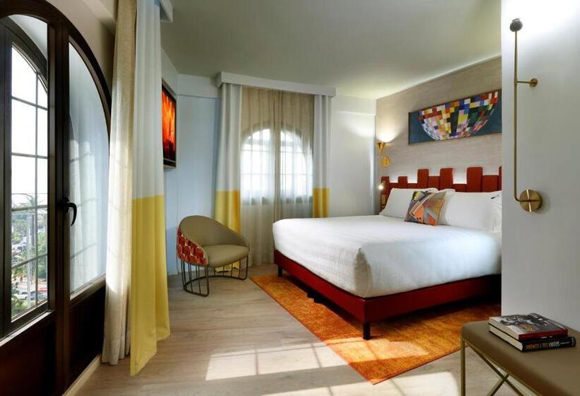 스탠다드 발코니 스튜디오, Hard Rock Hotel Marbella