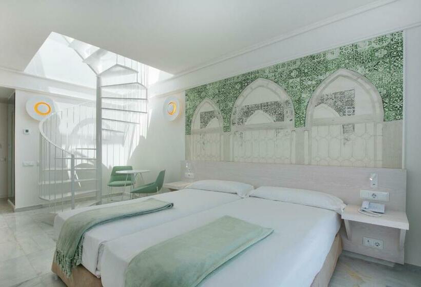 Chambre en Attique, Iberostar Selection Marbella Coral Beach