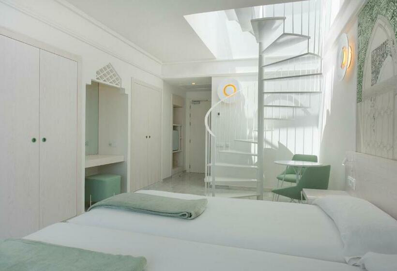 Chambre en Attique, Iberostar Selection Marbella Coral Beach