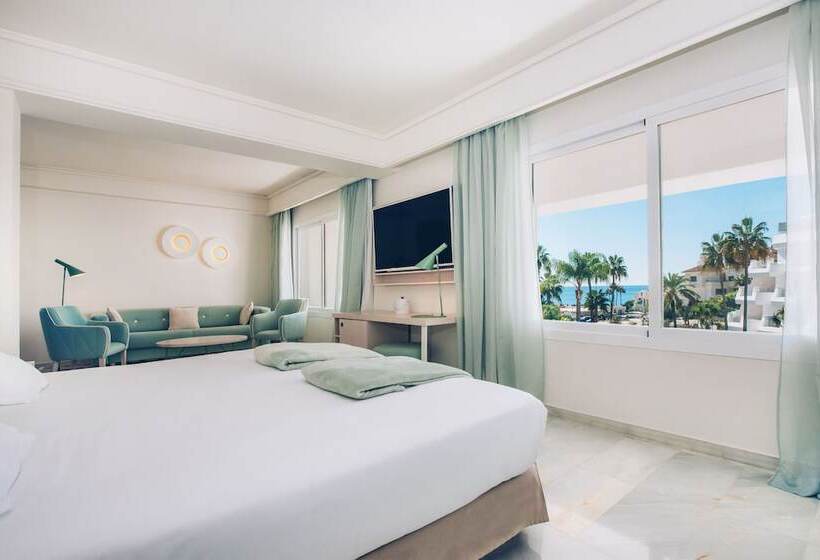 جناح جونيور مطلّ علي حمام السباحة, Iberostar Selection Marbella Coral Beach