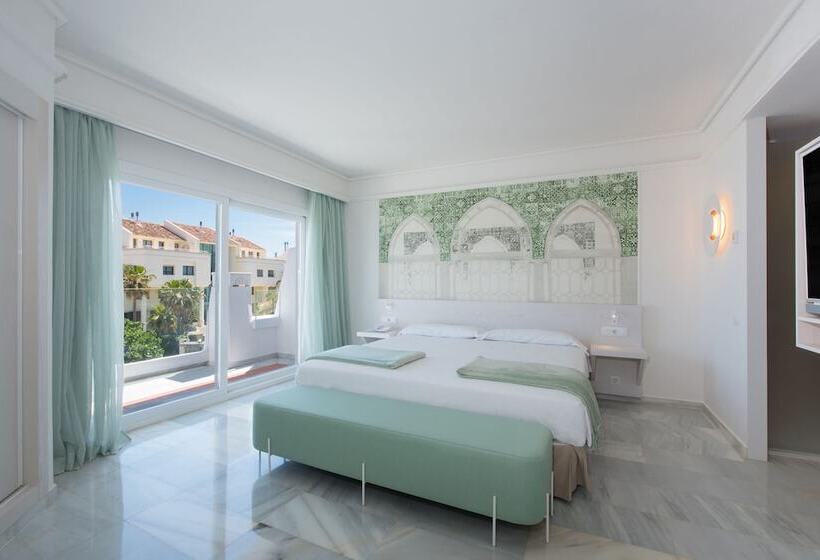 جناح جونيور سوبيريور مطل على البحر, Iberostar Selection Marbella Coral Beach