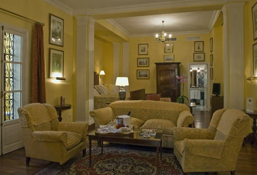سوییت جونیور, Las Casas De La Judería