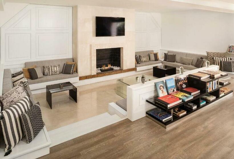 سوییت جونیور, ME Marbella Luxury Lifestyle Hotel