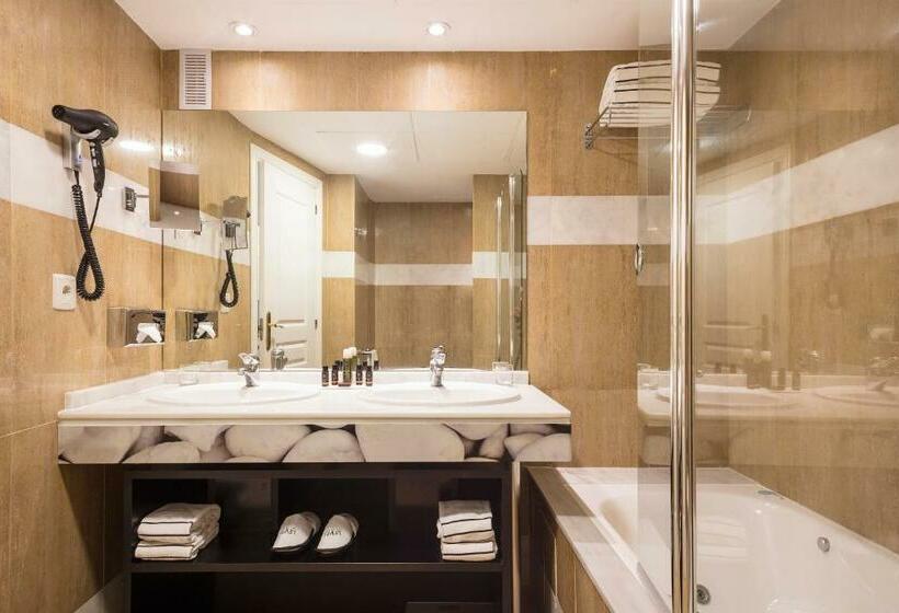 سوییت جونیور, ME Marbella Luxury Lifestyle Hotel
