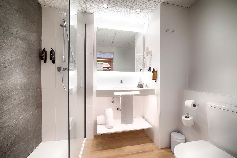 اتاق استاندارد چهار تخته, Ohtels Belvedere