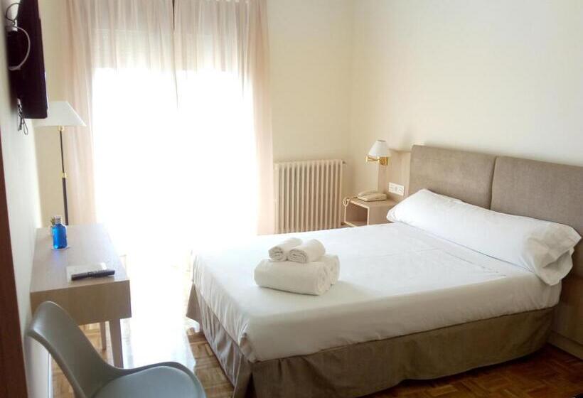 Standard Single Room, Puerta Ciudad Rodrigo