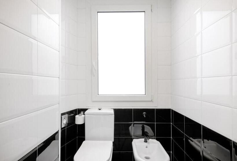اتاق عادی, Larios Málaga