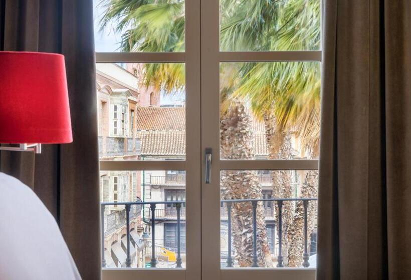 استودیوی استاندارد, Larios Málaga