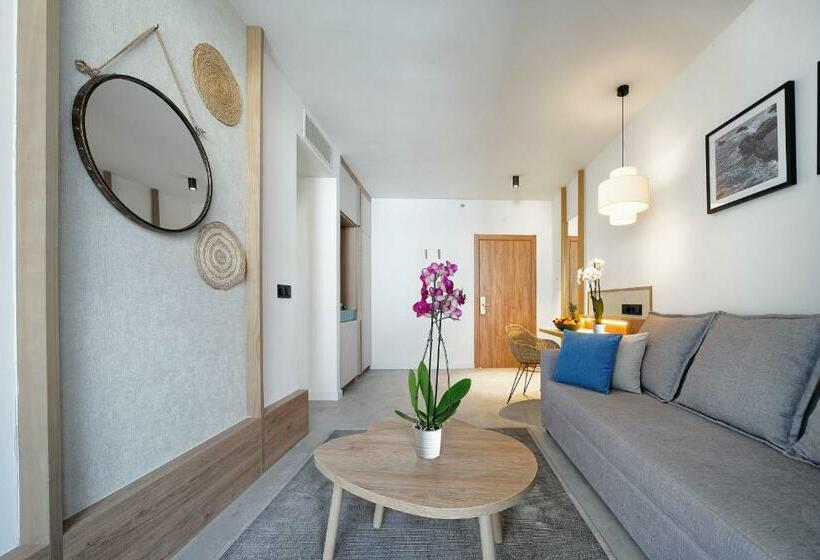 Люкс Вид на Бассейн, Labranda Suites Costa Adeje