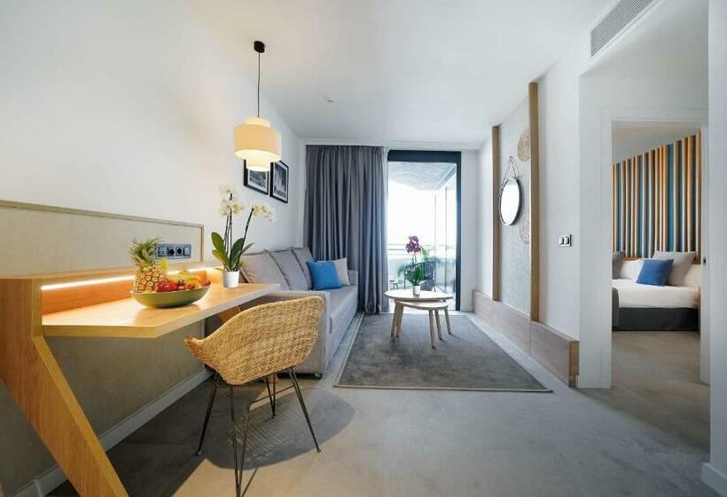 Люкс Вид на Бассейн, Labranda Suites Costa Adeje