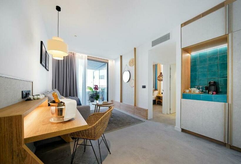Люкс Вид на Бассейн, Labranda Suites Costa Adeje