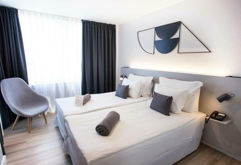 سوییت با چشم‌انداز استخر, Coral Suites & Spa - Adults Only