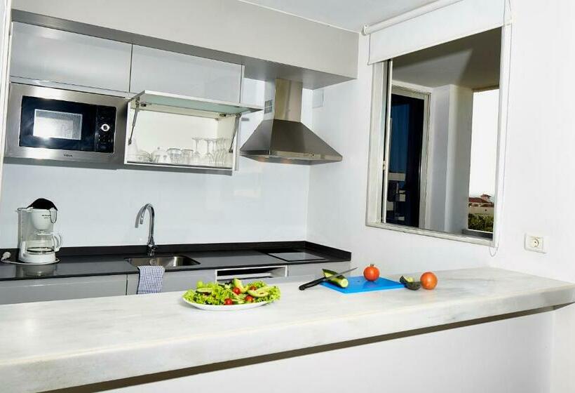 سوییت با چشم‌انداز دریا, Coral Suites & Spa - Adults Only