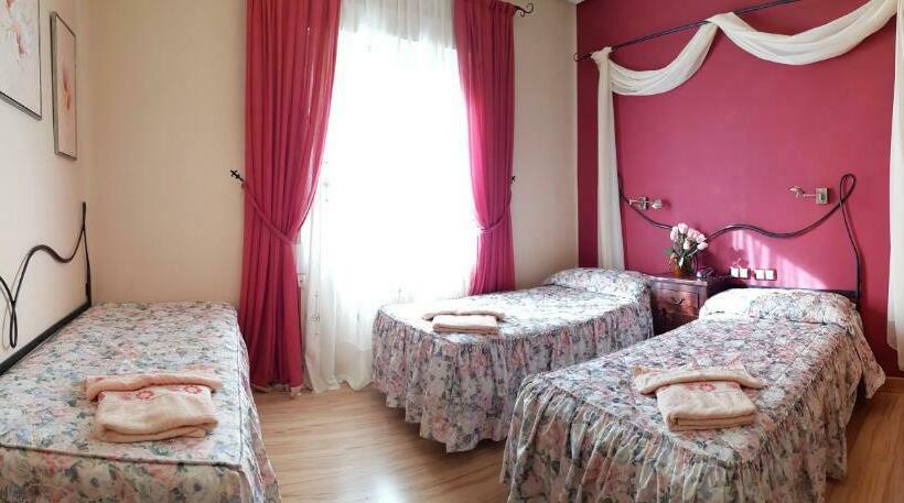 اتاق استاندارد سه نفره, Hostal De La Torre Hostal Economico