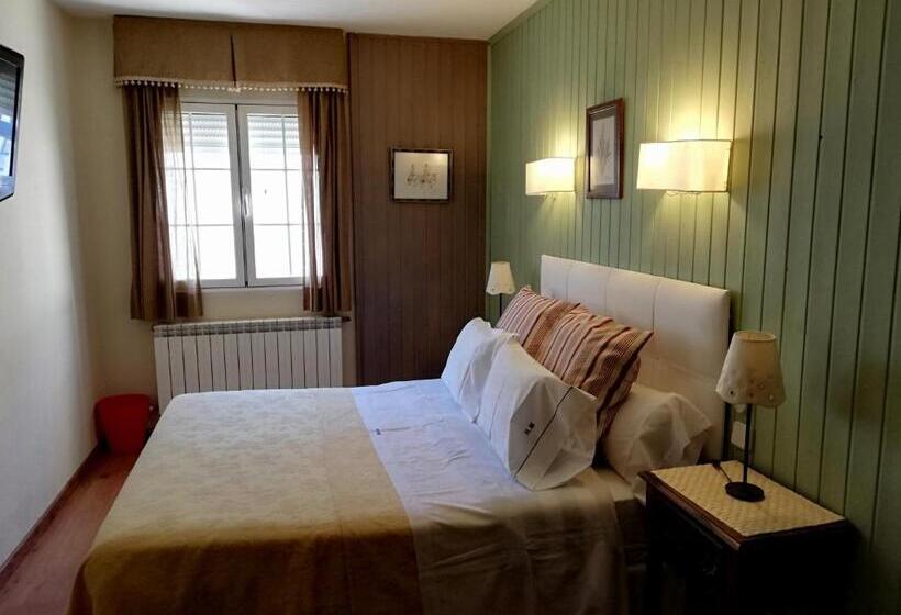 Chambre Deluxe, Hostal Martin   Sanabria