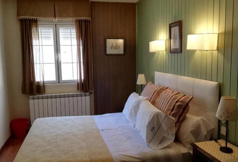 Chambre Deluxe, Hostal Martin   Sanabria