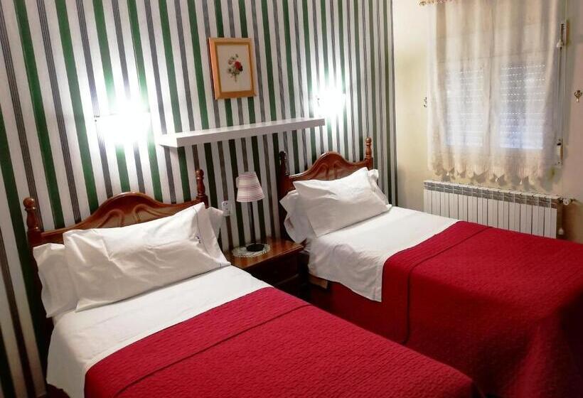 Chambre Quadruple Standard, Hostal Martin   Sanabria