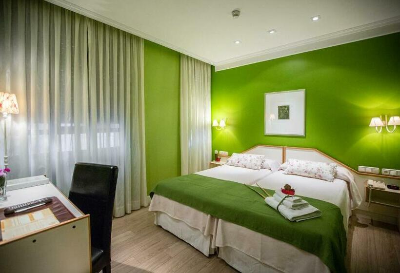 اتاق استاندارد, Hostal Paris