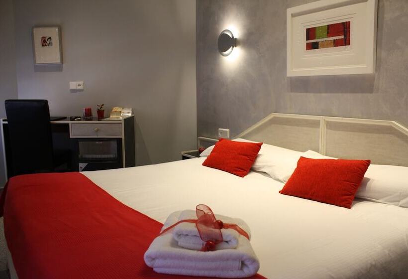 اتاق راحتی, Hostal Paris