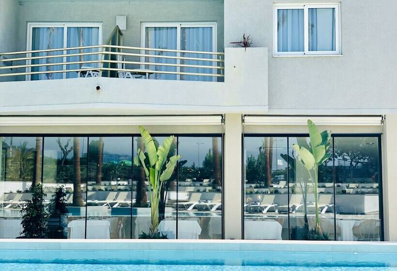 Premium Room Pool View, Aqua Hotel Montagut Suites 4sup