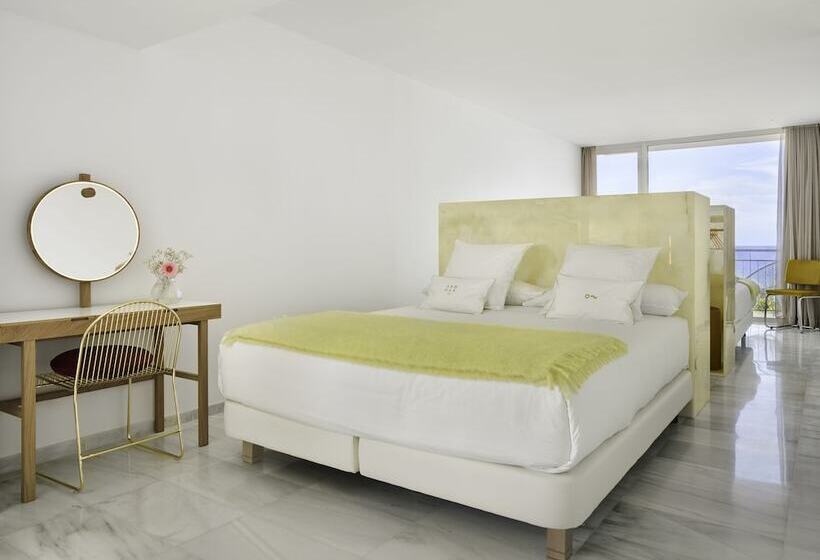 Junior Suite cu Vedere la Mare, Aromar