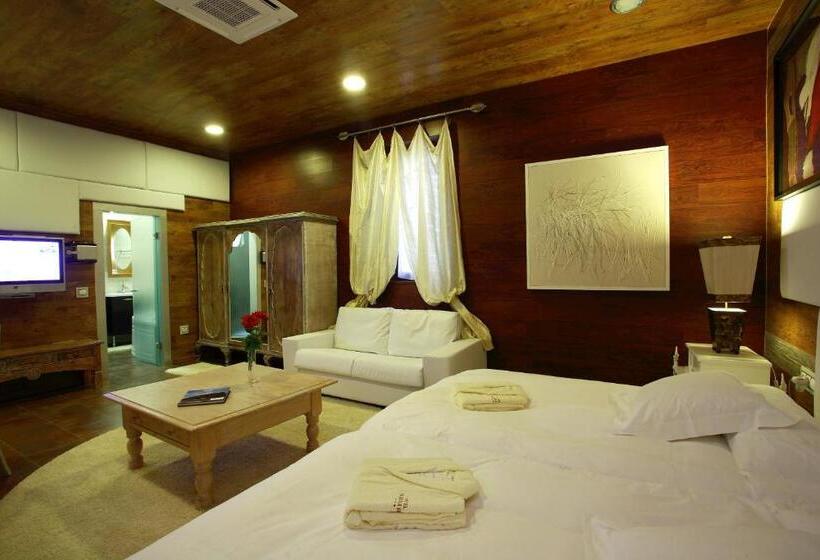 سوییت جونیور, Boutique Palacio De La Serna