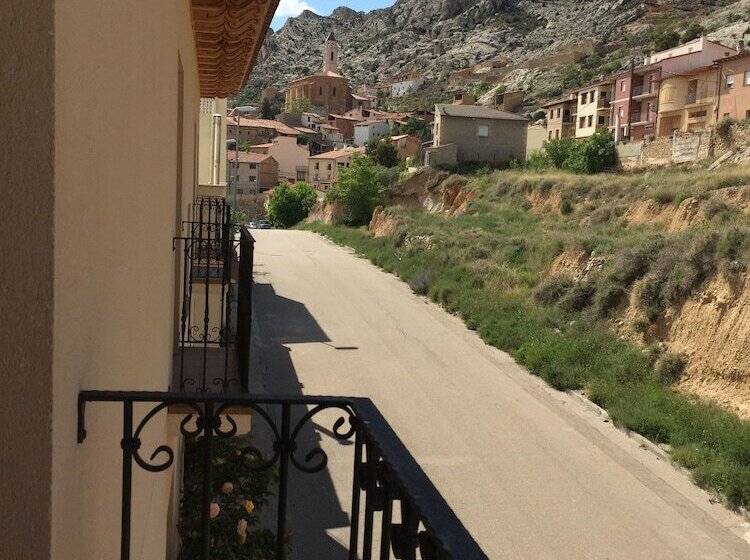 اتاق استاندارد, Castellote