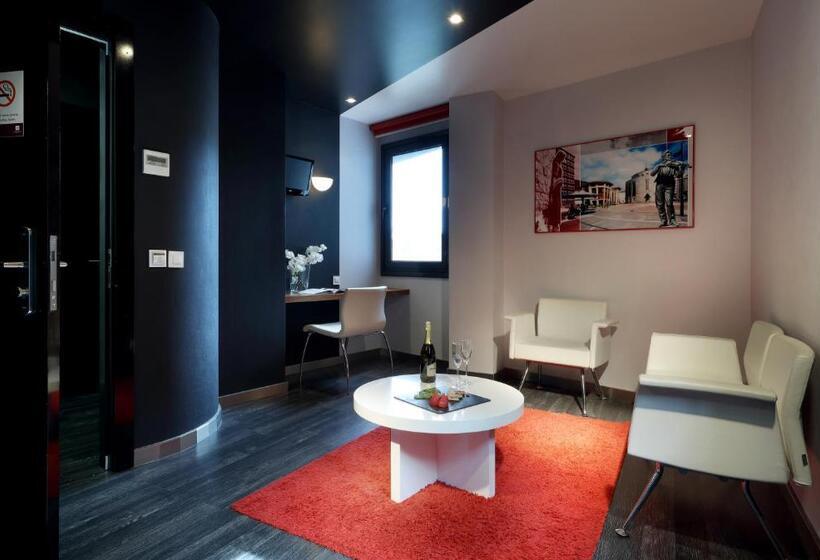اتاق سوپریور با اتاق نشیمن, Exe Hotel El Magistral
