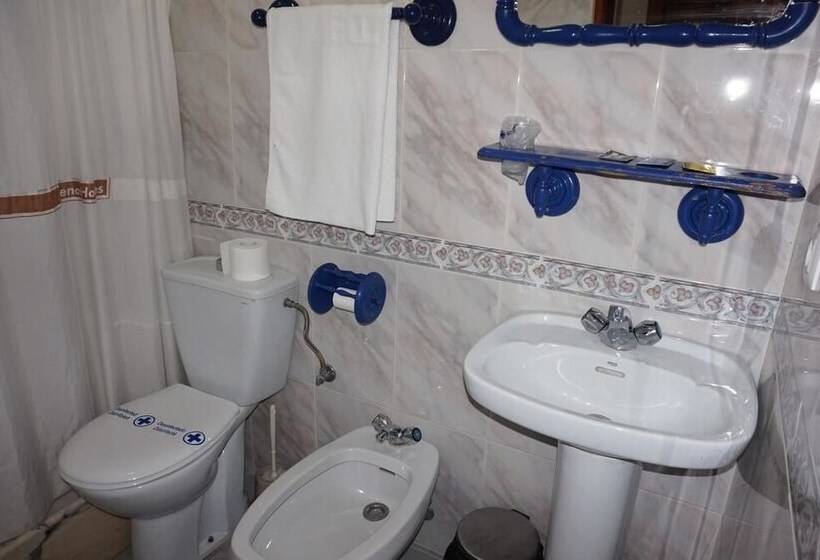 اتاق استاندارد, Hostal Alamare