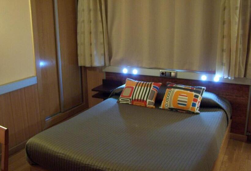 اتاق عادی, Hostal El Carmen