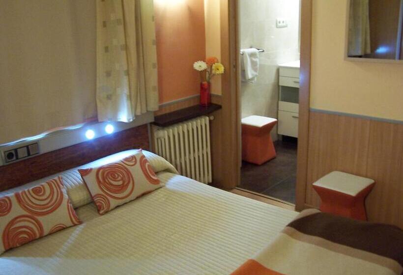 اتاق استاندارد یک نفره, Hostal El Carmen