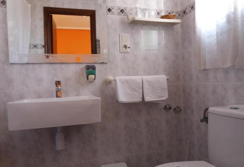 اتاق استاندارد, Hostal La Pilarica