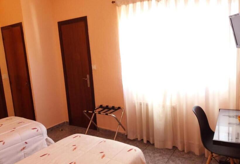 اتاق استاندارد, Hostal La Pilarica