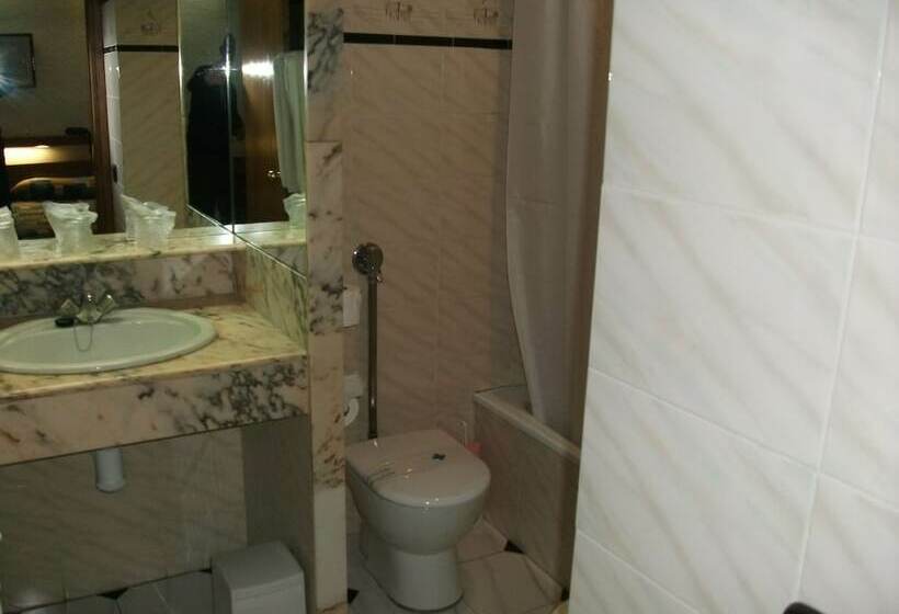 اتاق اکونومی, Nautilus