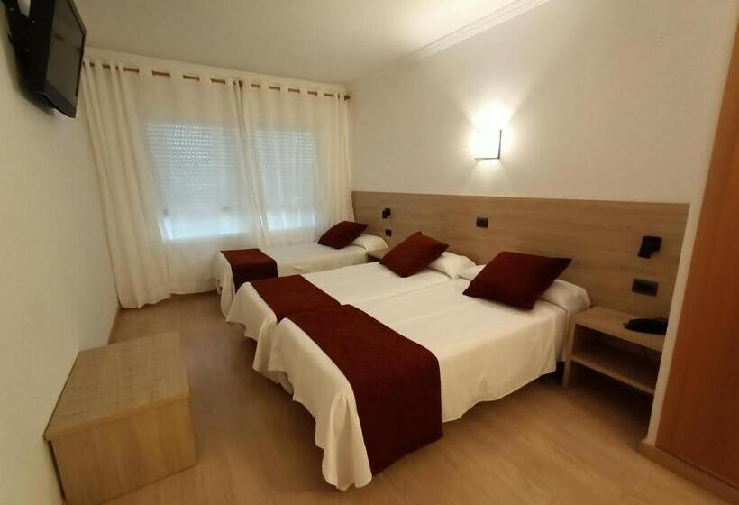 Standard Triple Room, Vilobi