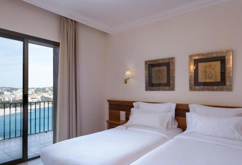 Quarto standard vista mar, Montjoi By Brava Hoteles