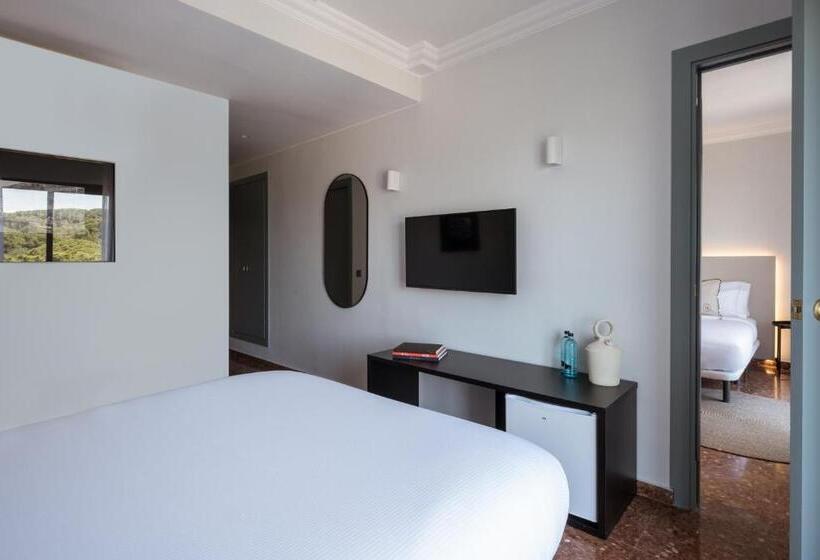 Standard Quadruple Room, Montjoi By Brava Hoteles