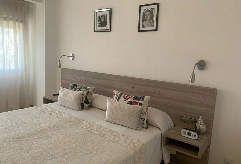 اتاق استاندارد, Hostal Torras