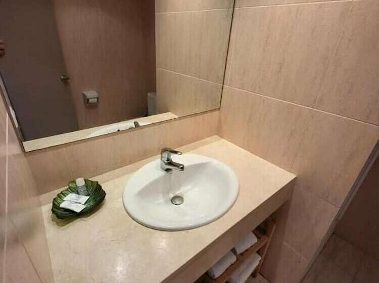 اتاق استاندارد, Hostal Torras
