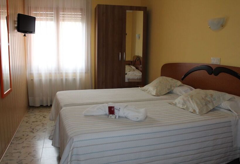 Quarto Economy, Hostal Fabrellas