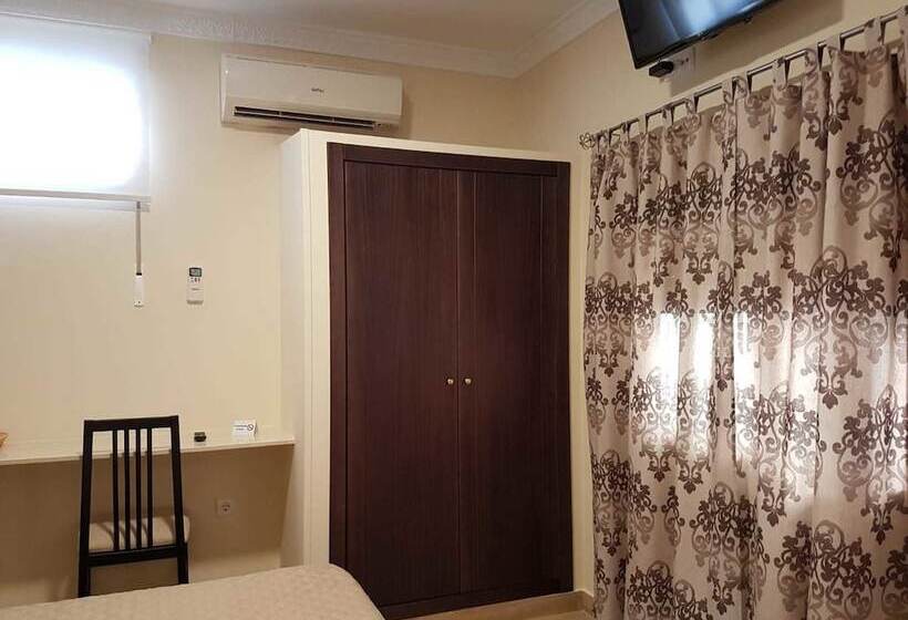 اتاق استاندارد یک نفره, Hostal Malaga
