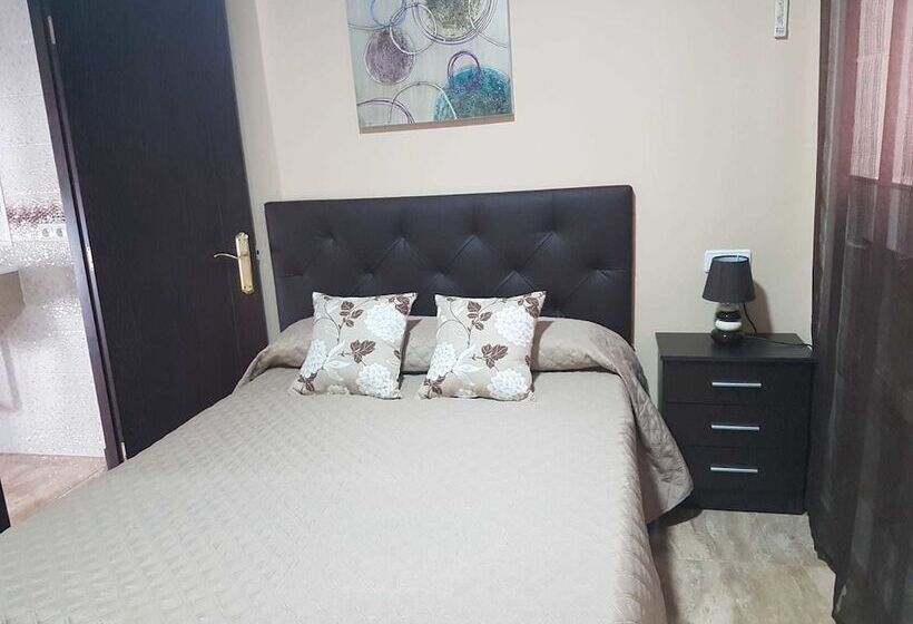 اتاق استاندارد یک نفره, Hostal Malaga