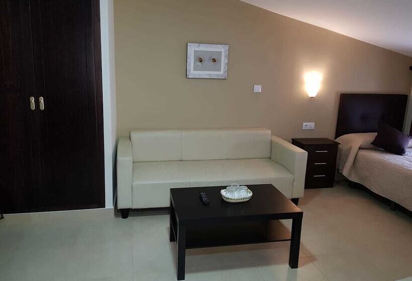 اتاق استاندارد, Hostal Malaga