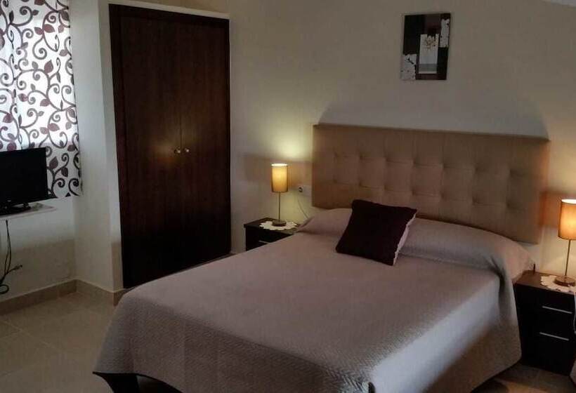 اتاق استاندارد, Hostal Malaga