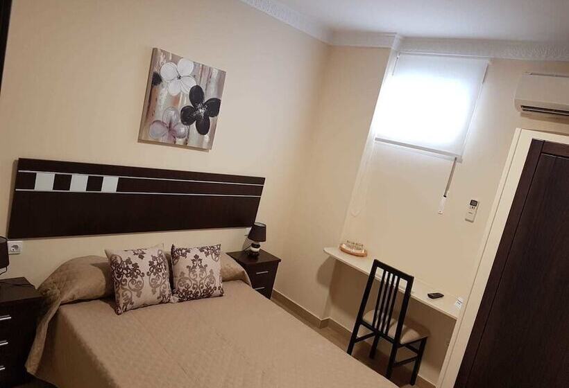 اتاق استاندارد, Hostal Malaga